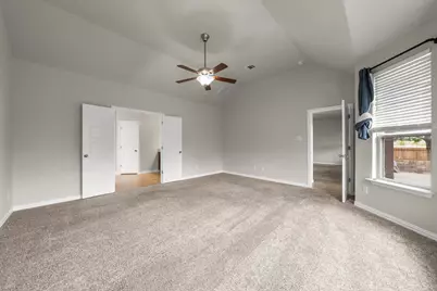 1000 Farm Creek Cove, Hutto, TX 78634 - Photo 14