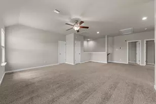 1000 Farm Creek Cove, Hutto, TX 78634 - Photo 28