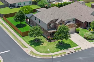 1000 Farm Creek Cove, Hutto, TX 78634 - Photo 6