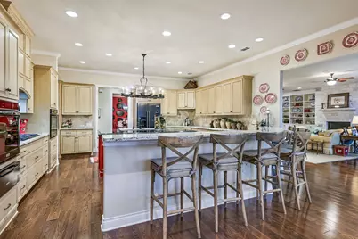 3004 Travis Lakeside Drive, Spicewood, TX 78669 - Photo 18