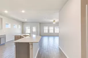 141 Yellowstone Dr, Kyle, TX 78640 - Photo 6