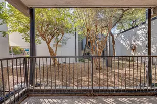 935 La Posada Dr, Austin, TX 78752 - Photo 18