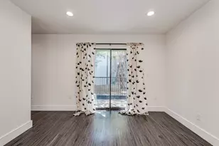 935 La Posada Dr, Austin, TX 78752 - Photo 12