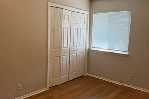 8705 Piney Point Dr, Austin, TX 78729 - Photo 12