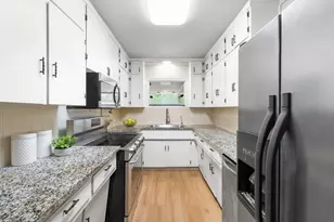 1700 W 7th St, Taylor, TX 76574 - Photo 10
