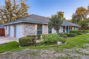 9201 Heatherwood Dr, Austin, TX 78748 - Photo 4