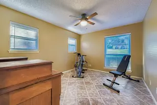 9201 Heatherwood Dr, Austin, TX 78748 - Photo 22