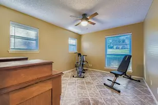 9201 Heatherwood Dr, Austin, TX 78748 - Photo 22