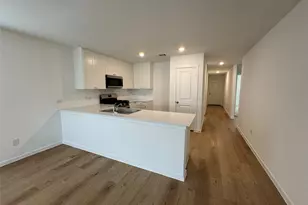 101 Silent Sky Ln, Hutto, TX 78634 - Photo 2