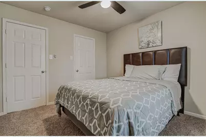 10614 Black Wolf Bay, San Antonio, TX 78245 - Photo 16