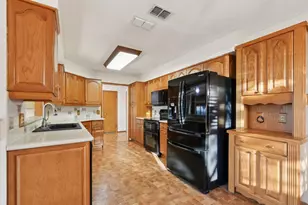 21009 Fawn Ridge Dr, Lago Vista, TX 78645 - Photo 12