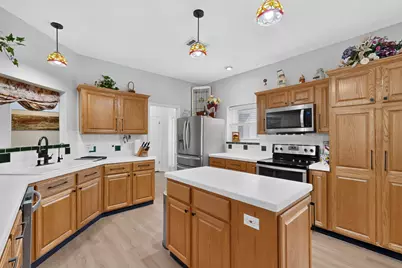 609 S Lake Creek Drive, Round Rock, TX 78681 - Photo 10