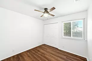 10604 Lanshire Dr, Austin, TX 78758 - Photo 16