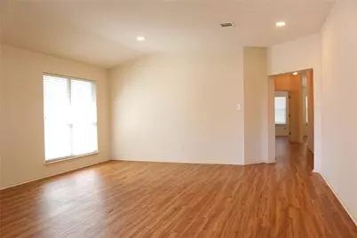 1811 W Pflugerville Parkway, Round Rock, TX 78664 - Photo 4