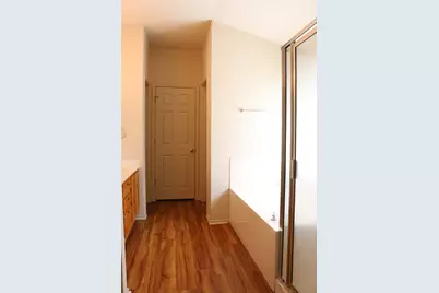 1811 W Pflugerville Parkway, Round Rock, TX 78664 - Photo 16