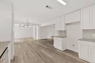 812 George St, Taylor, TX 76574 - Photo 8