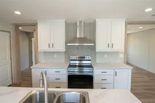 123 Baylen Clifton Ln, Lockhart, TX 78644 - Photo 10