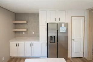 123 Baylen Clifton Ln, Lockhart, TX 78644 - Photo 8