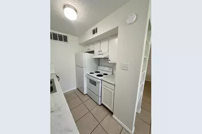 4322 Gillis Street #104, Austin, TX 78745 - Photo 4