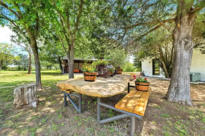 372 Hidden Oaks Drive, Elgin, TX 78621 - Photo 36