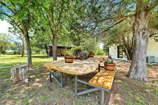 372 Hidden Oaks Dr, Elgin, TX 78621 - Photo 36
