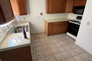 6005 Walnut Hills Dr, Austin, TX 78723 - Photo 4