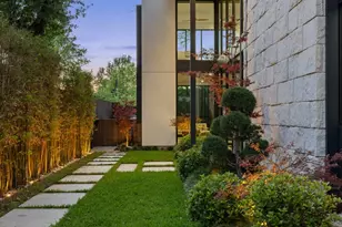 2108 Matthews Dr, Austin, TX 78703 - Photo 6