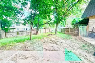 6257 Manor Rd, Austin, TX 78723 - Photo 14