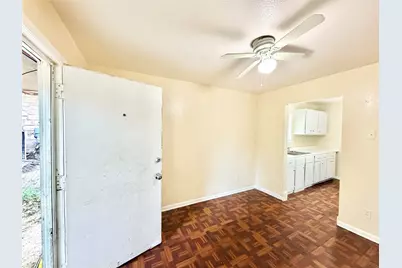 6257 Manor Road #B, Austin, TX 78723 - Photo 14