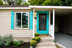 907 E 56th St, Austin, TX 78751 - Photo 2