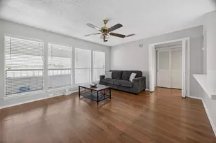3115 Helms St, Austin, TX 78705 - Photo 8