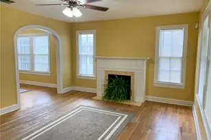 1031 E 44th St, Austin, TX 78751 - Photo 6