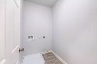 600 Kimbro St, Taylor, TX 76574 - Photo 14