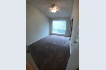 806 W 24th Street #304, Austin, TX 78705 - Photo 6