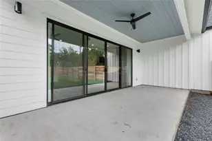 7512 Delafield Ln, Austin, TX 78752 - Photo 14