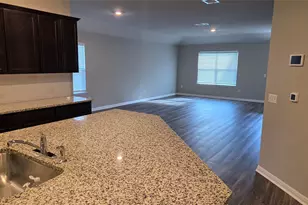 137 Arrowhead Vine St, Leander, TX 78641 - Photo 4