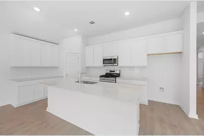 313 Sepulveda Street, Hutto, TX 78634 - Photo 8