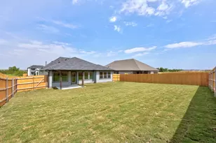 313 Sepulveda St, Hutto, TX 78634 - Photo 32