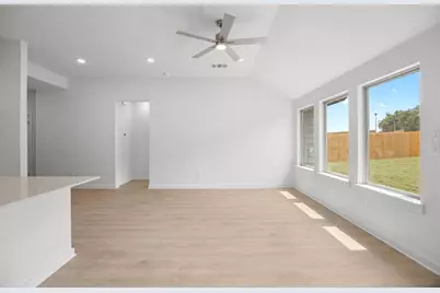 313 Sepulveda Street, Hutto, TX 78634 - Photo 8