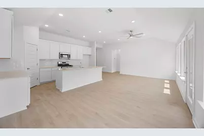 313 Sepulveda Street, Hutto, TX 78634 - Photo 6