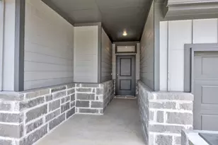 313 Sepulveda St, Hutto, TX 78634 - Photo 2