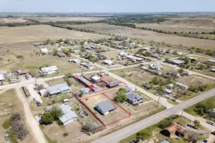 300 Herrin St, Coupland, TX 78615 - Photo 34