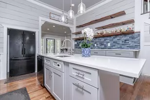 300 Herrin St, Coupland, TX 78615 - Photo 10