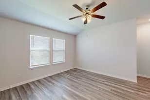 408 Creekfall Rd, Burnet, TX 78611 - Photo 8
