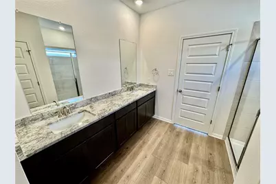 202 Coopers Hawk Crest, Cedar Creek, TX 78612 - Photo 4