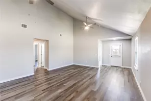 406 Camellia Dr, Hutto, TX 78634 - Photo 10
