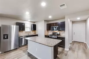 406 Camellia Dr, Hutto, TX 78634 - Photo 12