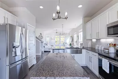 3204 Burnside Circle, Lago Vista, TX 78645 - Photo 8