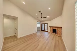 11112 Parkfield Dr, Austin, TX 78758 - Photo 8