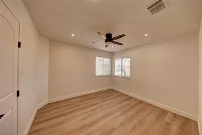 11112 #B Parkfield Drive, Austin, TX 78758 - Photo 6